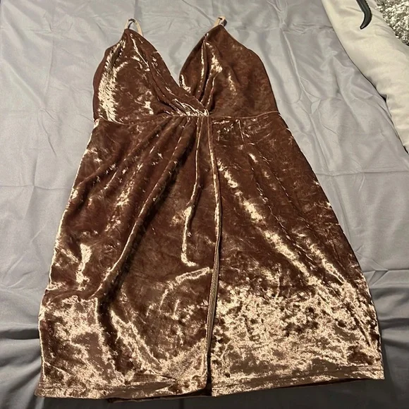 Gianni Bini Dresses | Rose Gold Velvet Dress | Color: Gold | Size: L | Crystallee453's Closet